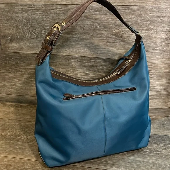 TUMI bag - Picture 3 of 11